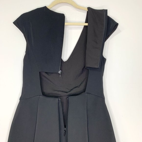 HALSTON HERITAGE Black Cutout Back V-Neck Fit &‎ Flare Dress Sz 4 - Picture 10 of 13